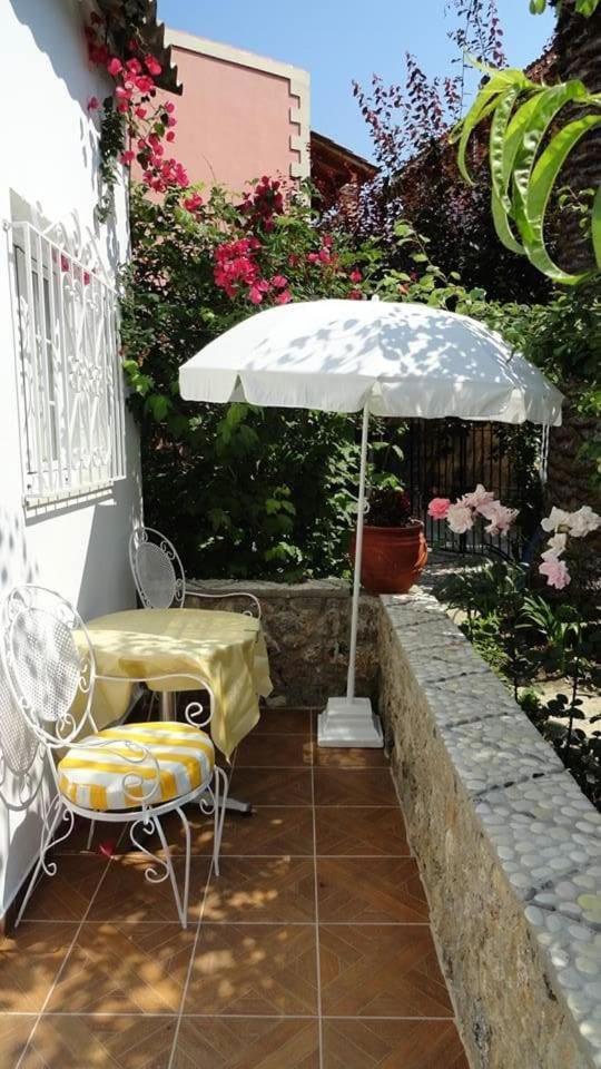Katerina'S Apartments Agios Gordios  Exterior photo